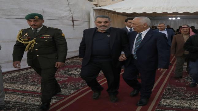مندوبا عن الملك وولي العهد العيسوي يعزي الرواشدة والهباهبة ،والمؤمني