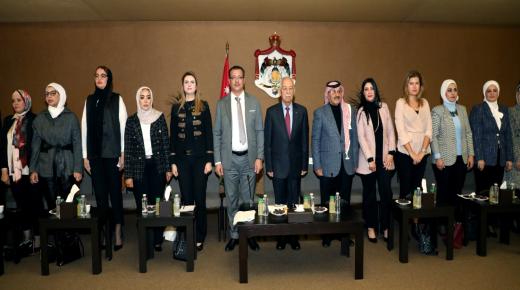 *فعاليات نسائية: نفخر بمواقف الملك الثابتة والقوية لدعم الشعب الفلسطيني*