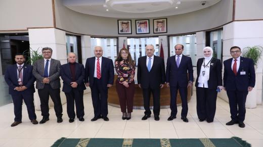 دور الأردن والهاشميين في الدفاع عن القضية الفلسطينية… ندوة حوارية في “الشرق الأوسط