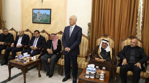 مندوبا عن الملك وولي العهد.. العيسوي يعزي عشيرة القطيشات