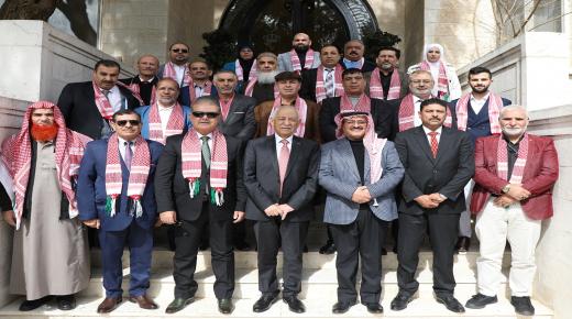 *رئيس الديوان الملكي يلتقي وفدين من أبناء الرمثا و عشائر آل خطاب