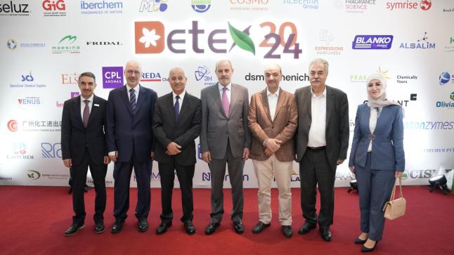 بتتظيم من “غرفة صناعة عمان” وبمشاركة 63 شركة عارضة و900 مشارك من 42 دولة