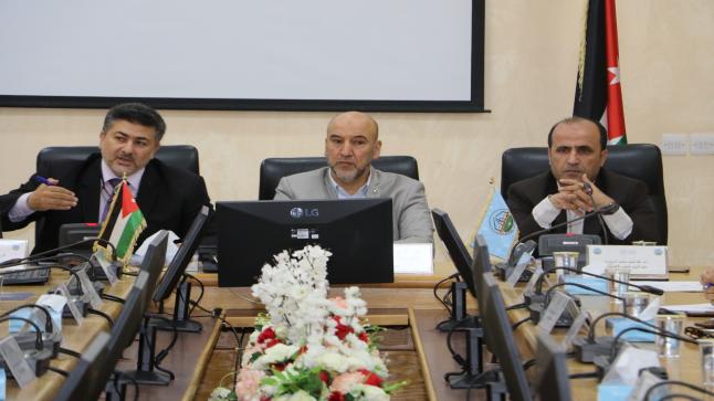 وحدة التطوير وضمان الجودة بجامعة الزرقاء تلتقي مساعدي العمداء