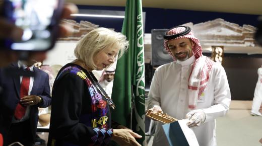 **وزيرة الثقافة الأردنية تفتتح جناح السفارات في مهرجان جرش الثقافي 2024 وتشيد بجناح المملكة العربية السعودية**