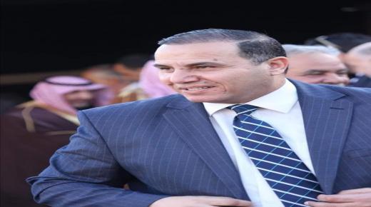 حملة شاملة لإزالة اللافتات المخالفة في جميع مناطق الزرقاء