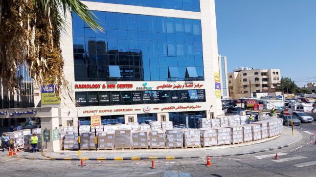 *انطلاق قافلة جديدة من المساعدات الطبية والانسانية من المستشفى التخصصي الى قطاع غزة