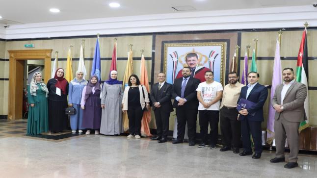 ” صيدلة الزرقاء ” تعقد اجتماعها الاستشاري الأول