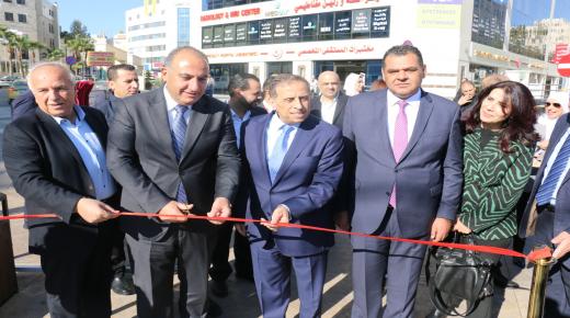 *أمين عمان يفتتح ميدان المستشفى التخصصي في الشميساني*