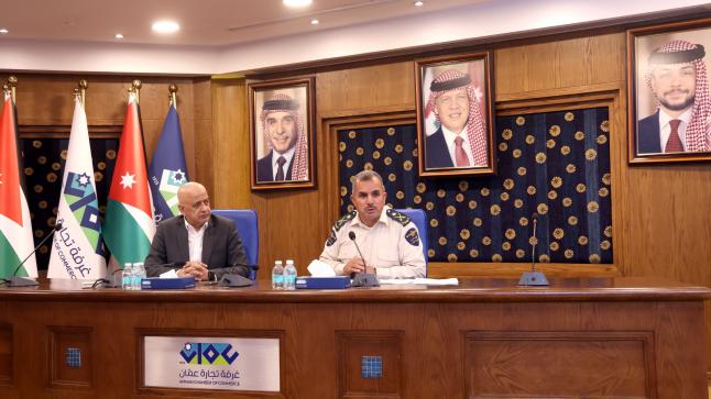 لجنة مشتركة لدراسة أسعار الخدمات المقدمة في جمرك الماضونة