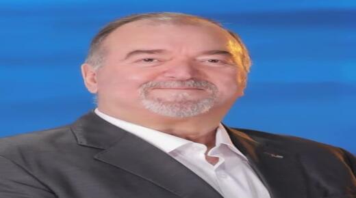 كيف رح تصيغ خبر انضمام الدكتور سليم شريف لفضائية رؤيا في البرنامج الشعبي الحواري ( من هنا نبداء)