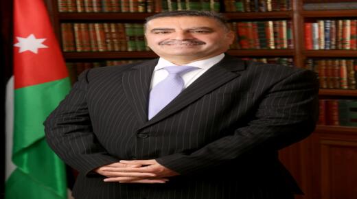 الأستاذ الدكتور عمر الخشمان عميدًا للكلية التقنية في جامعة الحسين بن طلال .. مبارك