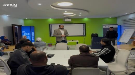 زين كاش راعي ورشة عمل “المحافظ الإلكترونية والدفع الرقمي” في الكرك