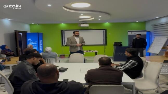زين كاش راعي ورشة عمل “المحافظ الإلكترونية والدفع الرقمي” في الكرك