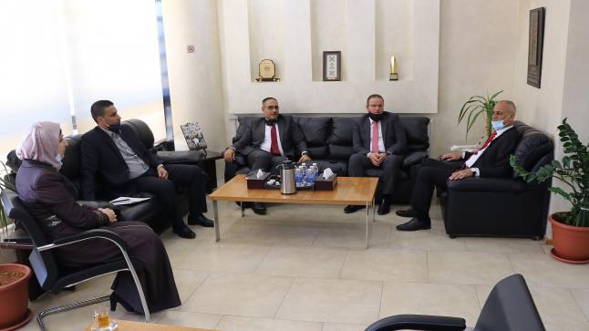 مباحثات بين “عمان العربية ” والبنك العربي الاسلامي