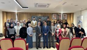 كلية الصيدلة في جامعة الزيتونة الأردنية تنظم محاضرة علمية حول تحضير الكبسولات الدوائية
