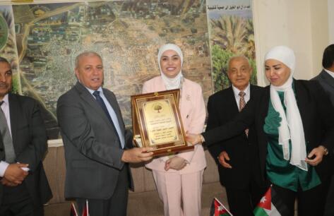 وزيرة التنمية بني مصطفى ترعى احتفال جمعيتي قلقيلية وتلاع العلي بمناسبة عيد الاستقلال