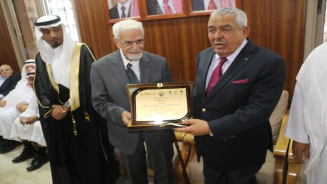 من قلب عمان..إشهار موسوعة “مشجرات أنساب أشراف العرب” للأستاذ العلامة فتحي سلطان الحسيني (صور وفيديو)