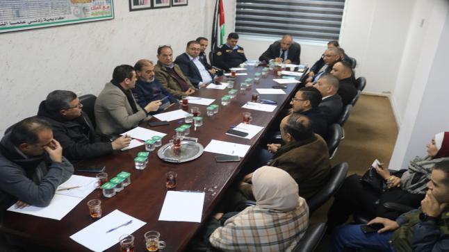 مدير قضاء الظليل د. كمال اشتيوي يلتفي اصحاب مصانع الالبان لبحث حماية “المنتجات الوطنية” – صور 
