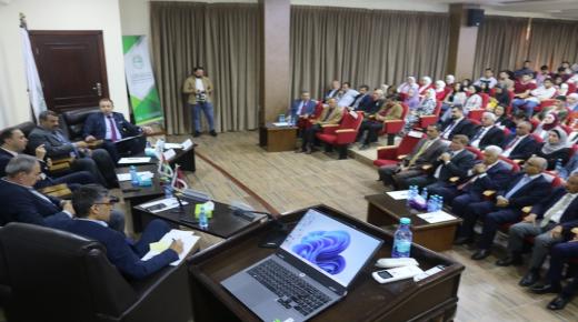 جامعة الزيتونة الاردنية تقيم مناظرة حول دور الاحزاب في الانتخابات القادمة – صور