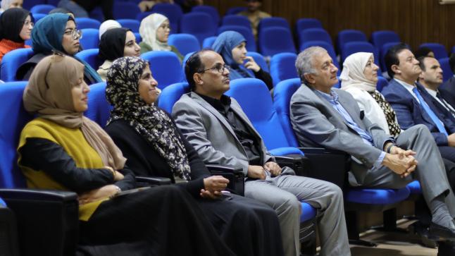 نائب رئيس جامعة فيلادلفيا يشارك كلية العلوم حفل استقبالها للطلبة الجدد