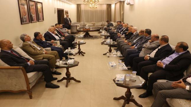 جلسة حوارية بين ناصر الدين ونقيب مجلس نقابة المحامين وأعضائه