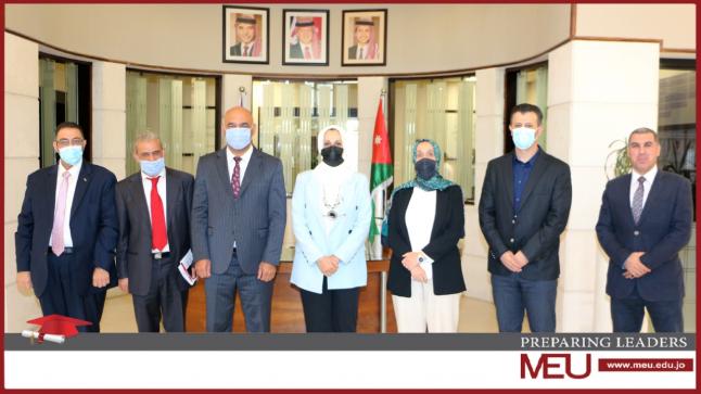جامعة الشرق الأوسطMEU تبحث سبل التعاون مع وكالة الغوث الدولية في الأردن