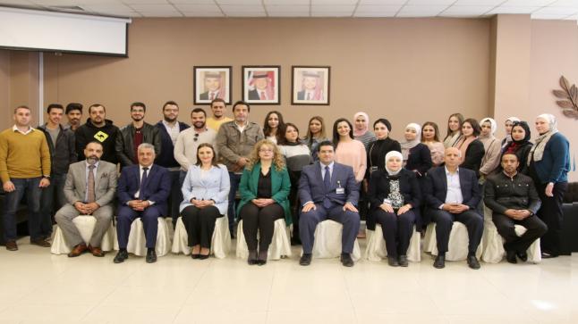 جامعة الشرق الاوسط :كلية الأعمال تعقد لقاءً لطلبة الدراسات العليا بحضور رئيس الجامعة