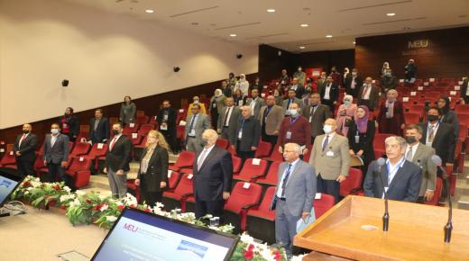 إشادة بمؤتمر اللغة الإنجليزية المقام في جامعة الشرق الأوسط MEU