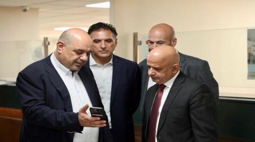 محطة لتفعيل الهوية الرقمية في غرفة تجارة عمان