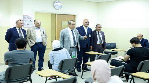 1256 محامٍ ومحامية يتقدمون لامتحان نقابتهم التحريري في “الشرق الأوسط”