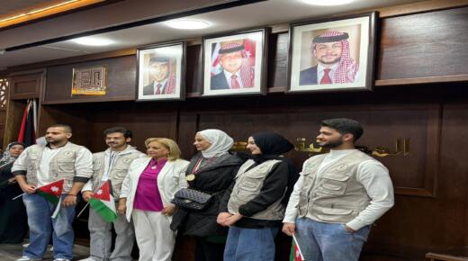 شعبة الأندية الطلابية في “الزيتونة” تشارك في كرنفال المحبة للقائد تأكيدًا لدورها الوطني والمجتمعي