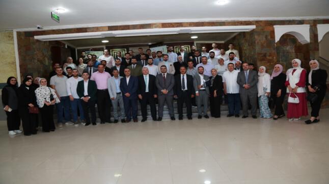 كلية الأعمال في جامعة الزيتونة الأردنية تنظّم اللقاء السنوي لخريجيها .