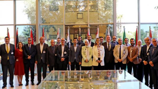 أسرة “الشرق الأوسط” تتبادل التهاني بمناسبة عيد الفطر السعيد