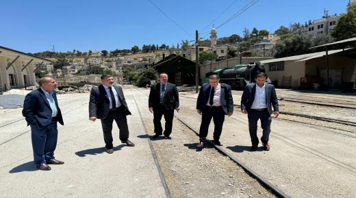 مدير عام مؤسسه الخط الحديدي الحجازي الاردني يستقبل وفداً يابانيا برئاسه المدير التمثيلي للوكاله اليابانيه للتعاون الدولي جايكا موريهاتا شينجو