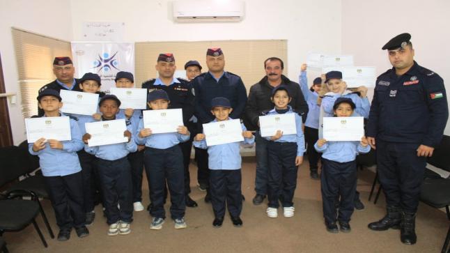 دورة الشرطي الصغير الأولى في محافظة المفرق في قدرات – صور