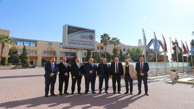 صيدلة الزرقاء تعقدة ورشة عمل ” Seven star pharmacists “