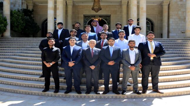 رئيس الديوان الملكي يلتقي وفدا من جامعة عمان العربية وشبابا من محافظة الكرك