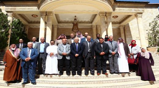 العيسوي يلتقي رئيس واعضاء مجلس محافظة الطفيلة