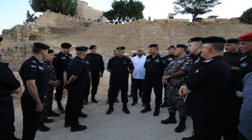 مدير الأمن العام يتفقّد موقع مهرجان جرش ويطّلع على الخطط الأمنية والمرورية الخاصة بالمهرجان