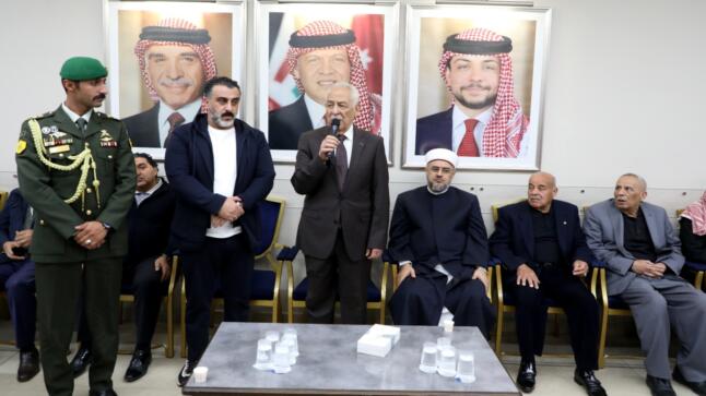 مندوبا عن الملك وولي العهد. العيسوي يعزي الدويكات 