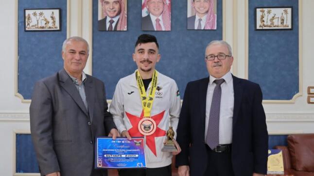 من قاعات فيلادلفيا إلى منصات التتويج الآسيوية.. عشيش يحصد البرونز