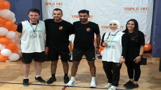 نسرين حمادة تواصل تألقها عالميا وتقترب من صدارة بطولة الراكلتون