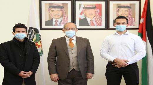 طالبان من طب البلقاء التطبيقية يجتازان الجزء الأول من امتحان المزاولة الامريكية للطب بتفوق