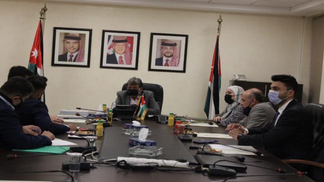 النقل توقع اتفاقية دراسة الجدوى الاقتصادية لتطوير مركز الشحن الجوي بمطار الملكة علياء الدولي