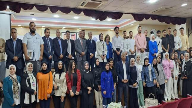 طلبة جامعة الزرقاء يشاركون في اللقاء الحواري “الرؤى الملكية وصناعة الوعي لدى الشباب لمواجهة الفكر المتطرف”