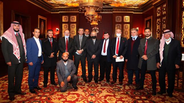 العيسوي يلتقي وفود عشائر الشرمان و الجراح والدباس وال خطاب في الديوان الملكي الهاشمي / مصور