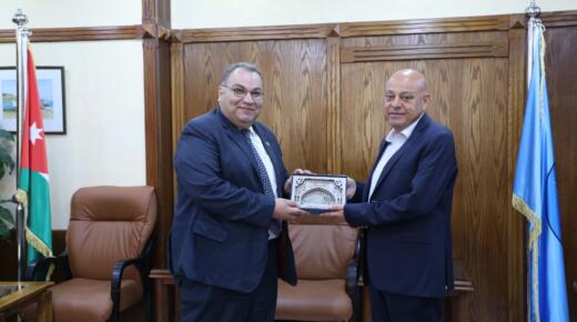 جامعة الزرقاء تستقبل وفدًا من المؤسسة العامة للضمان الاجتماعي