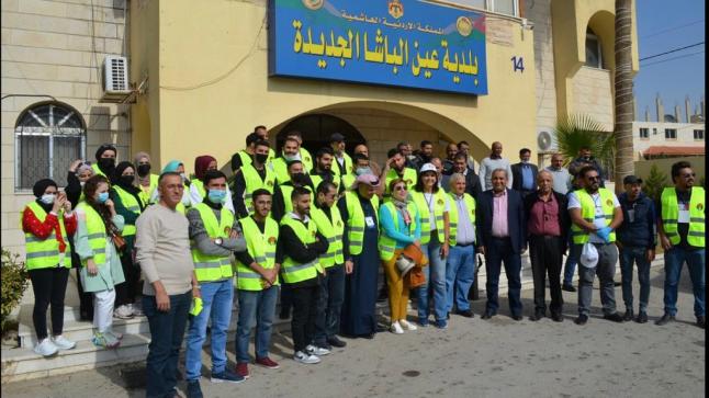 حملة بيئية لطلبة جامعة فيلادلفيا في عين الباشا