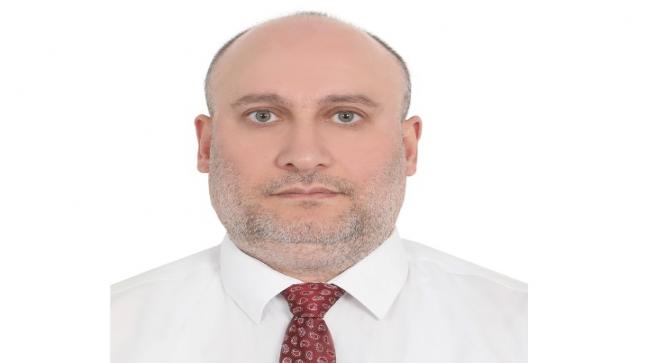 الدكتور سلوم من العلماء في الامن السيبراني والذكاء الاصطناعي