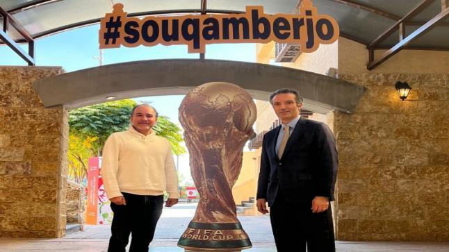 وزير السياحة يزور قرية كأس العالم في سوق عنبر “متحف القهوة”